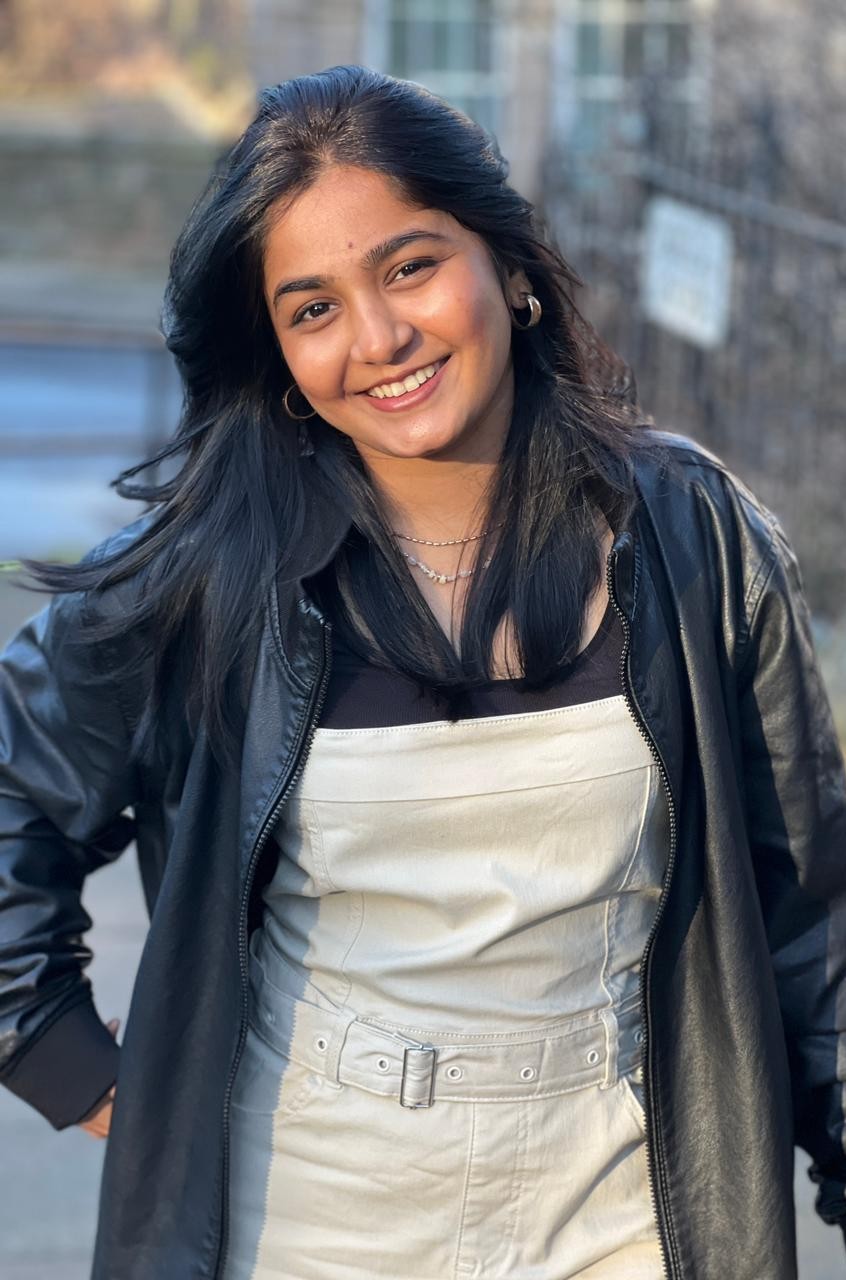 Saloni Lodha smiling outdoors